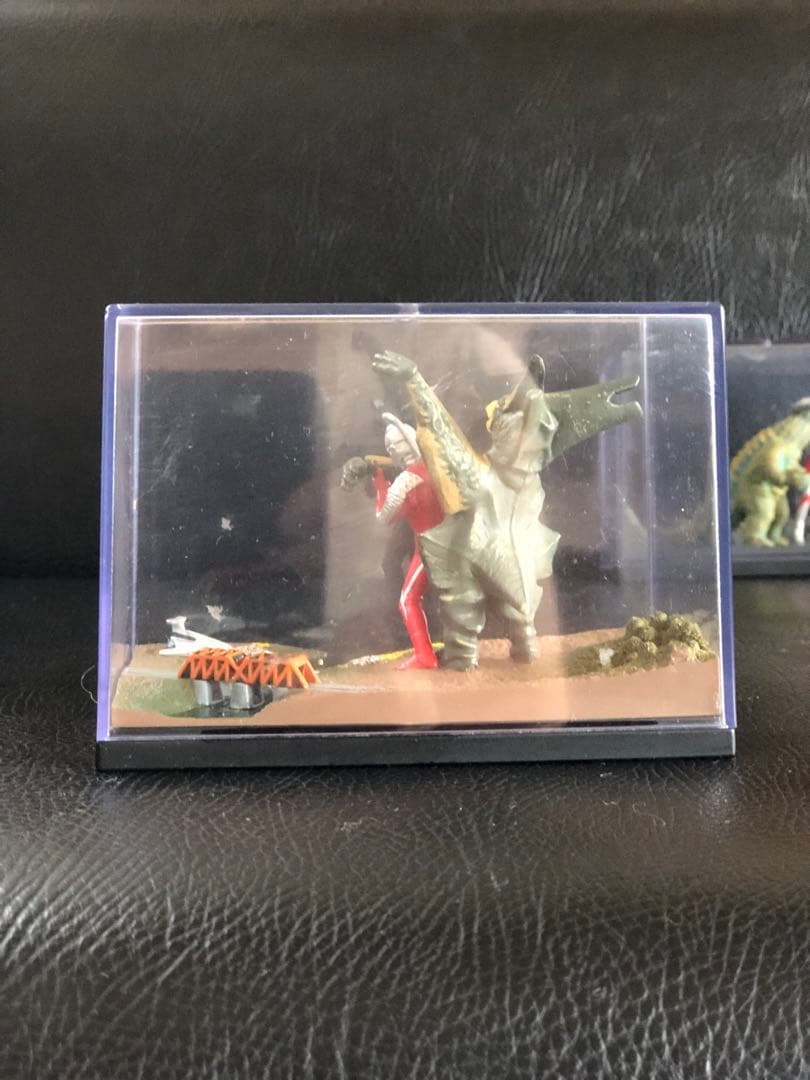 大怪獣シリーズ　どくろ怪獣レッドキング　再生怪獣ギエロン星獣　ジオラマ