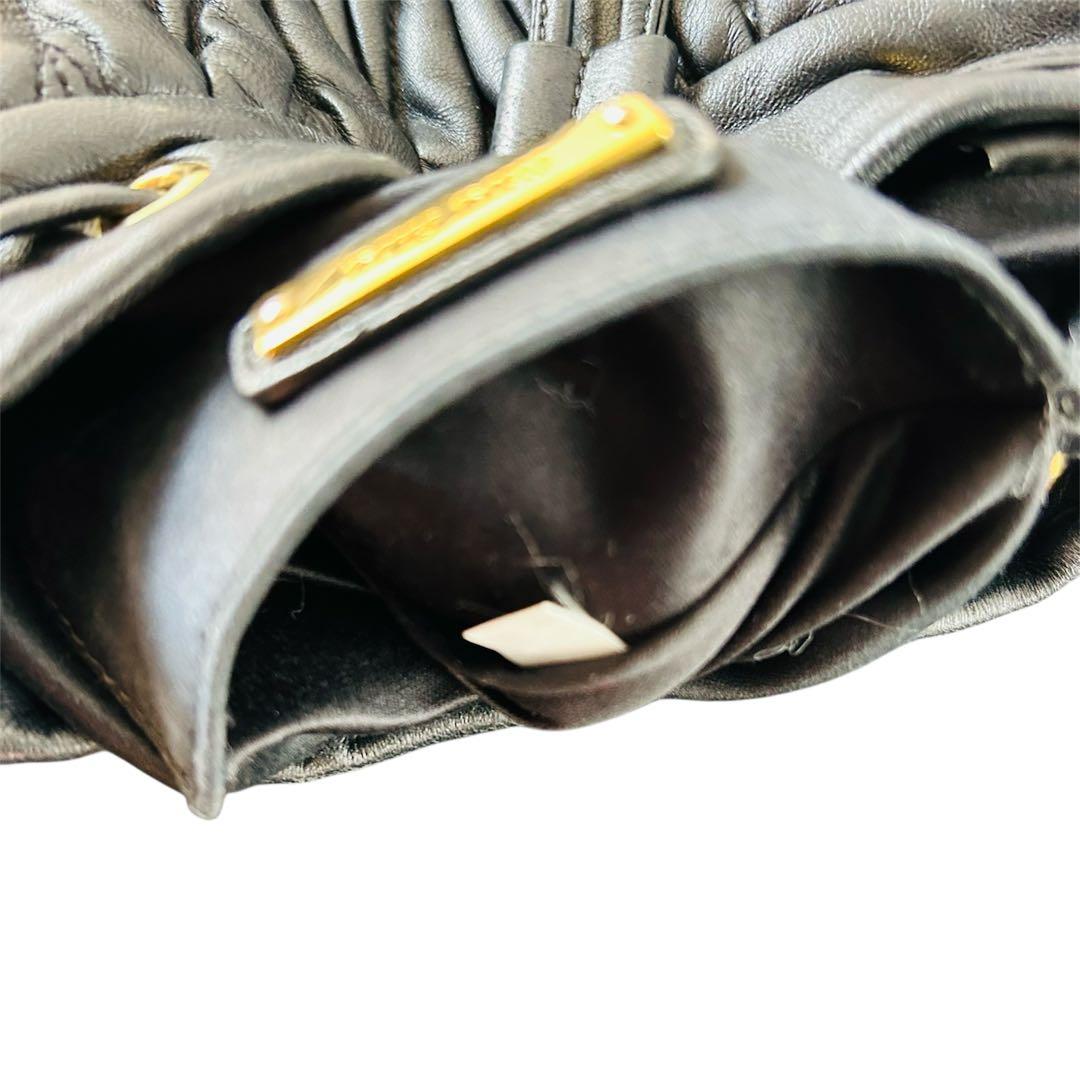 【miu miu】マテラッセ ブラック 2wayハンドバッグ