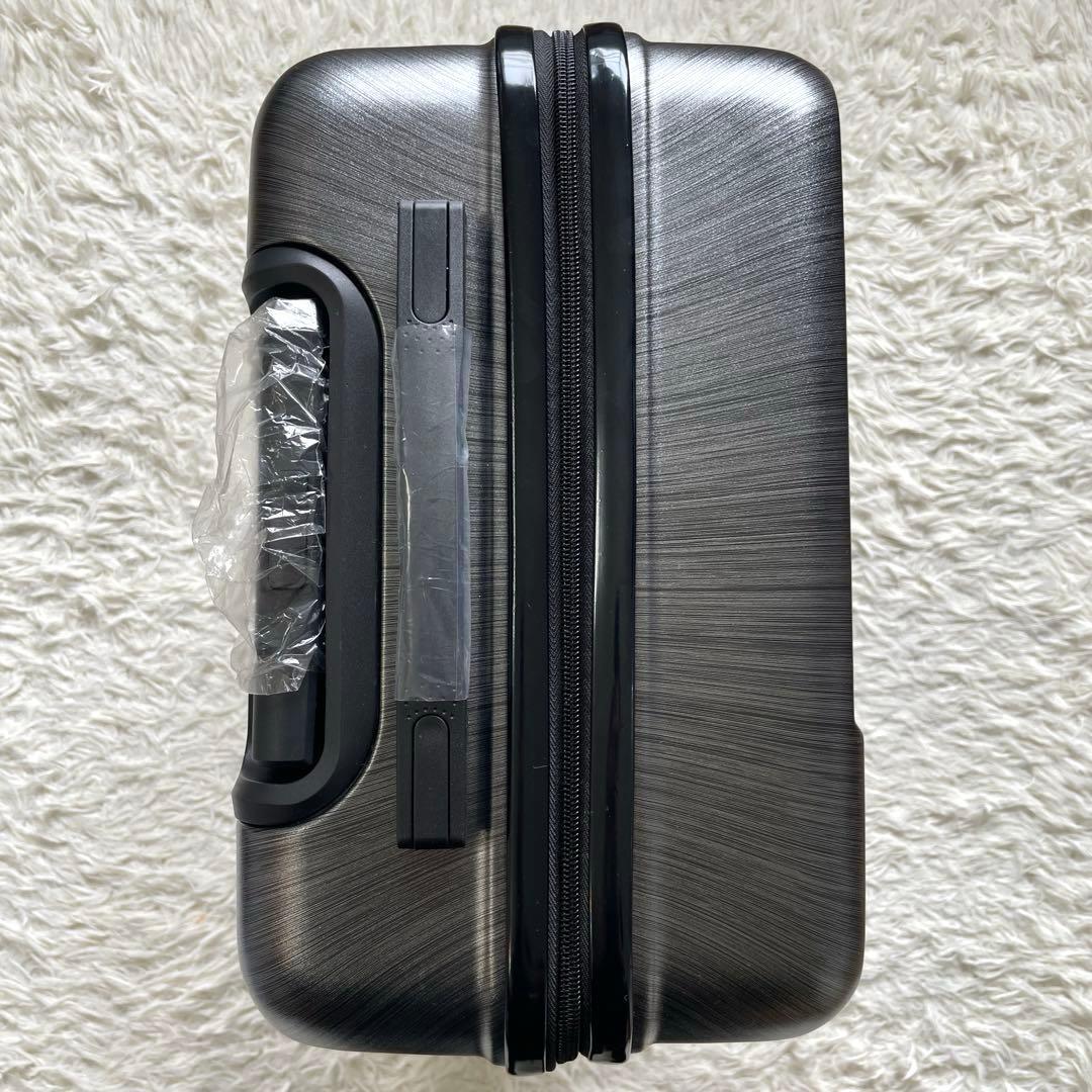 ✨新品・未使用✨ ポルシェ　軽量オリジナル　TSAロック　スーツケース　機内OK