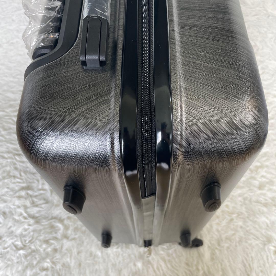 ✨新品・未使用✨ ポルシェ　軽量オリジナル　TSAロック　スーツケース　機内OK