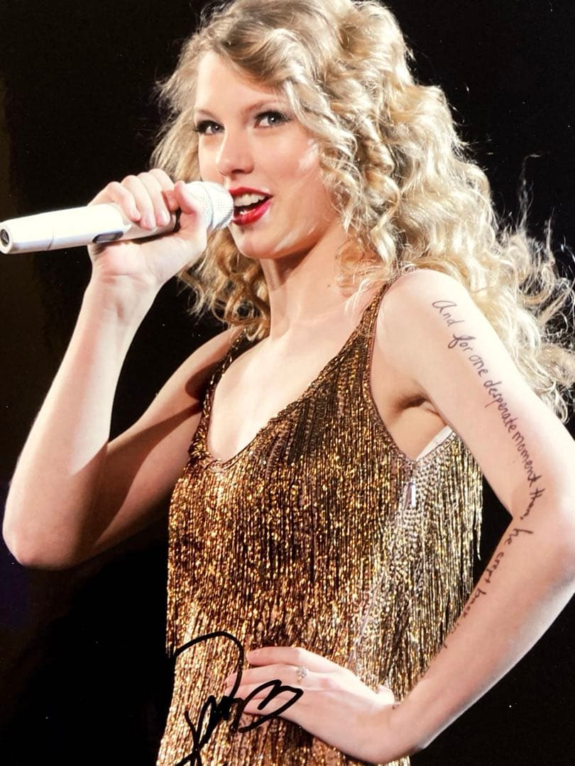 テイラー・スウィフト直筆サイン入り超 特大写真…