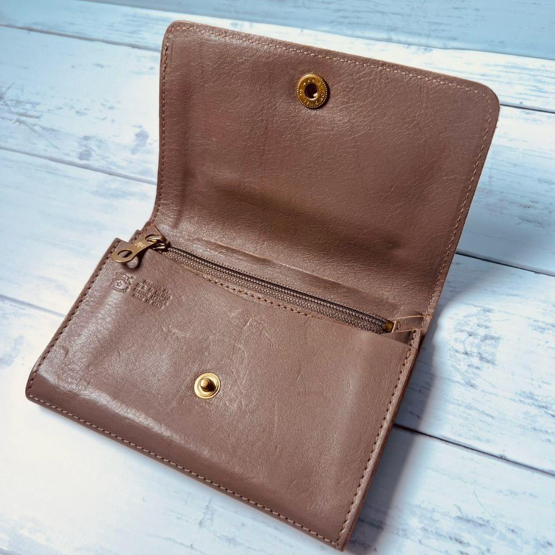 【希少　高級感漂う美しい本革】　IL BISONTE　二つ折り財布　バイソン刻印