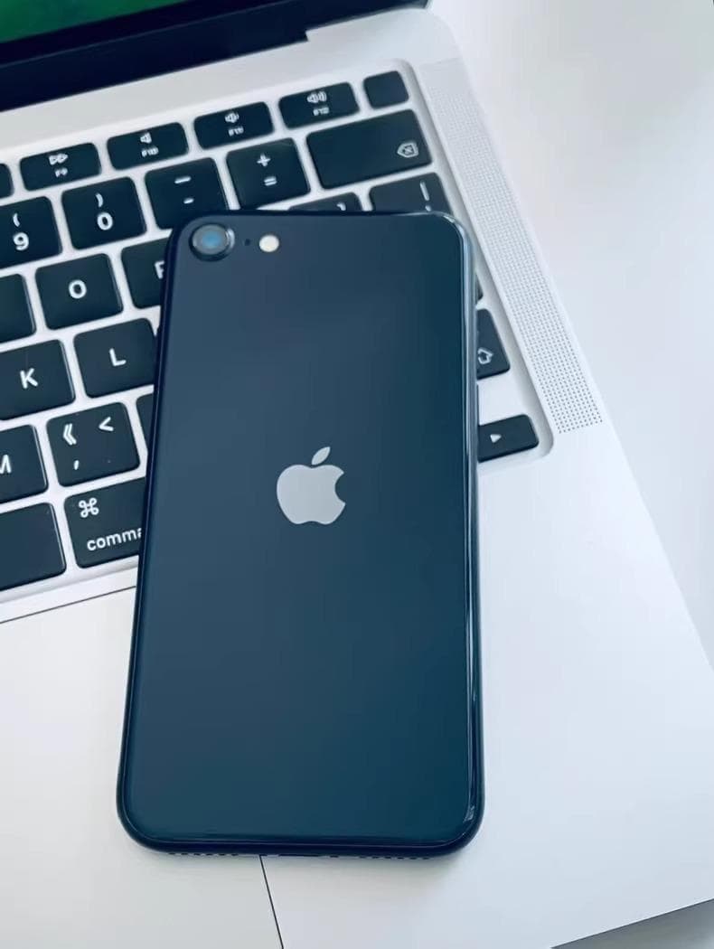 【超美品／バッテリー100%】iPhone SE2 128GB｜フリーブラック