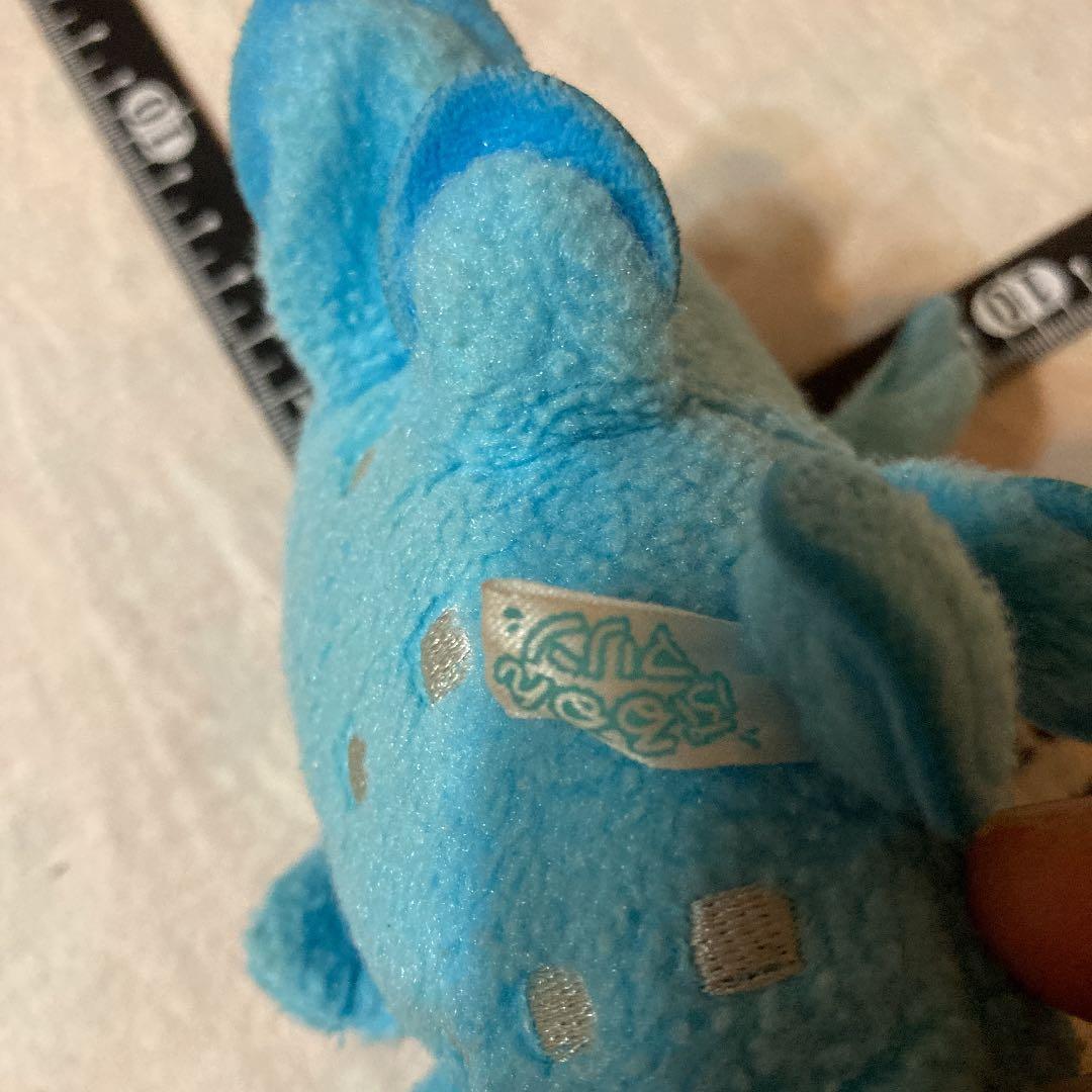 ぷるるんマリン　シーラカンス　ヒモ引っ張りブルブル　綺麗目