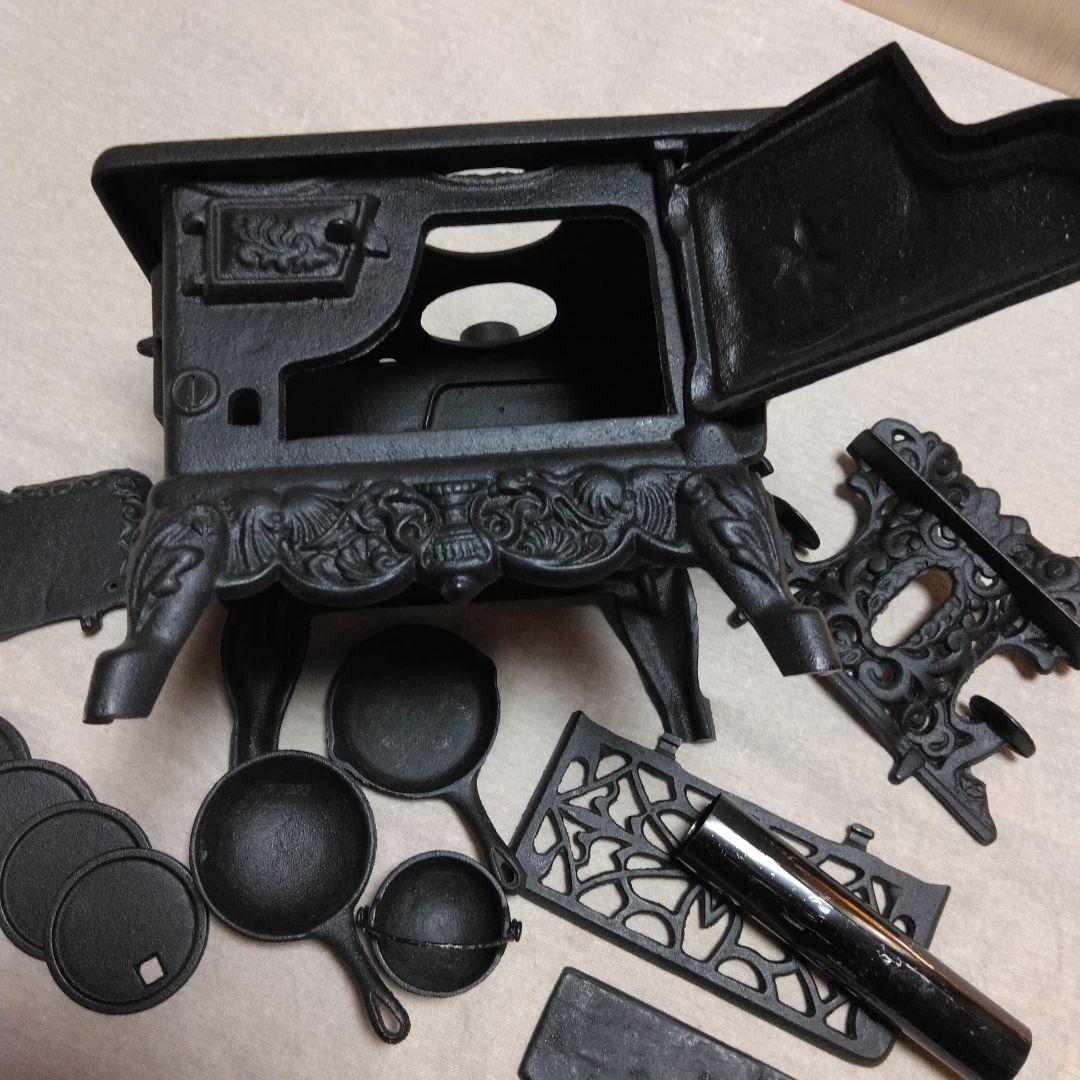 ヴィンテージCRECENTミニチュア鋳鉄製ストーブ·アンティークキッチン·レア