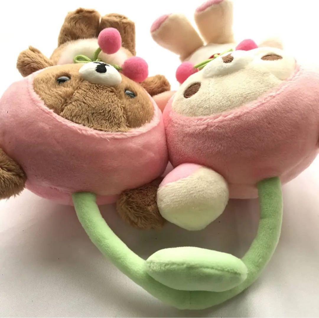 仲良くさくらんぼになった「コリラックマ」とチャイロイコグマ