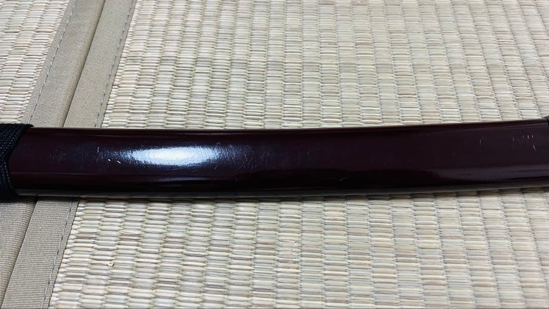 模造刀 陣太刀 源義経太刀拵え 茶呂塗り鞘 刃文直刃 龍目貫 251020-3