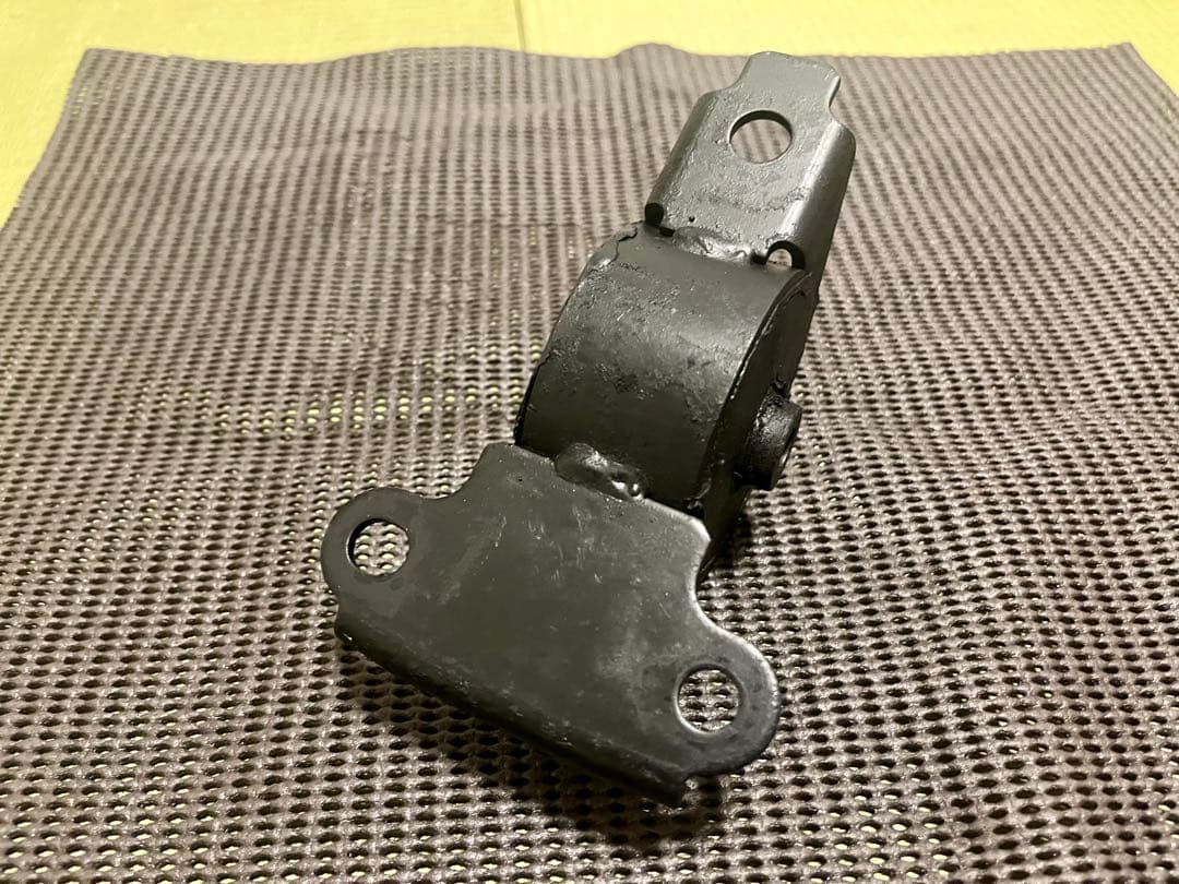 MR-S　テクノプロスピリッツ　強化エンジンマウント 3000km中古