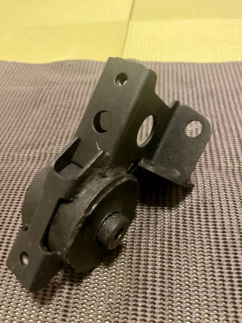 MR-S　テクノプロスピリッツ　強化エンジンマウント 3000km中古