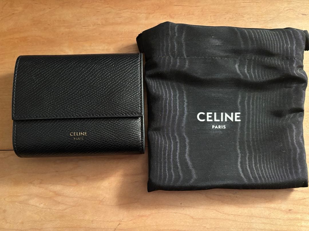 e*n様 トリフォールドスモールウォレット　CELINE 三つ折り財布 保存袋付