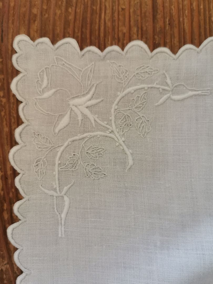 アンティーク フランス オールドローズ ホワイト刺繍 スカラップリネンクロス