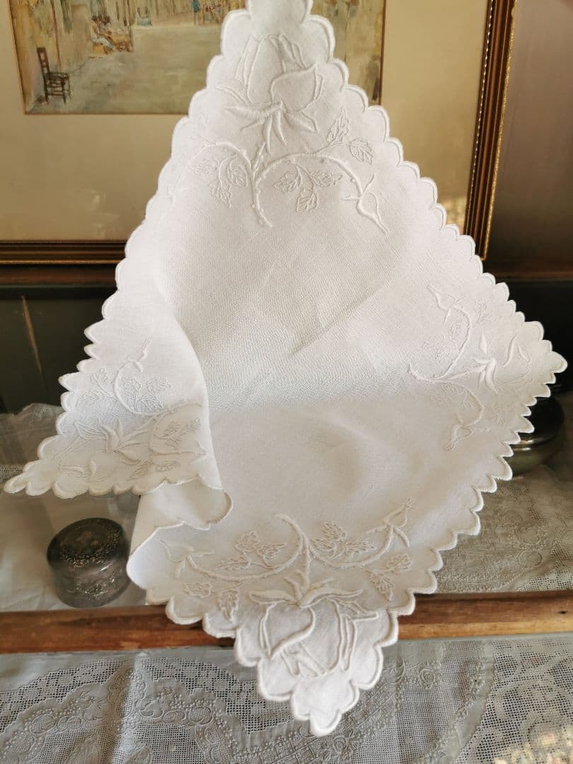 アンティーク フランス オールドローズ ホワイト刺繍 スカラップリネンクロス
