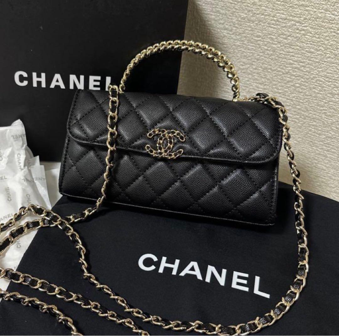 CHANEL シャネル　ノベルティ　チェーンショルダーバッグ　キャビアスキン