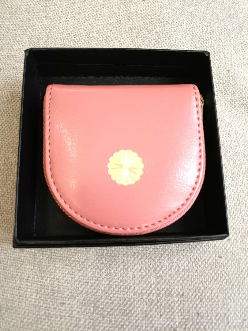 【皇居限定】桜ピンク 馬蹄型小銭入 ケース　財布　皇居財布　箱付き
