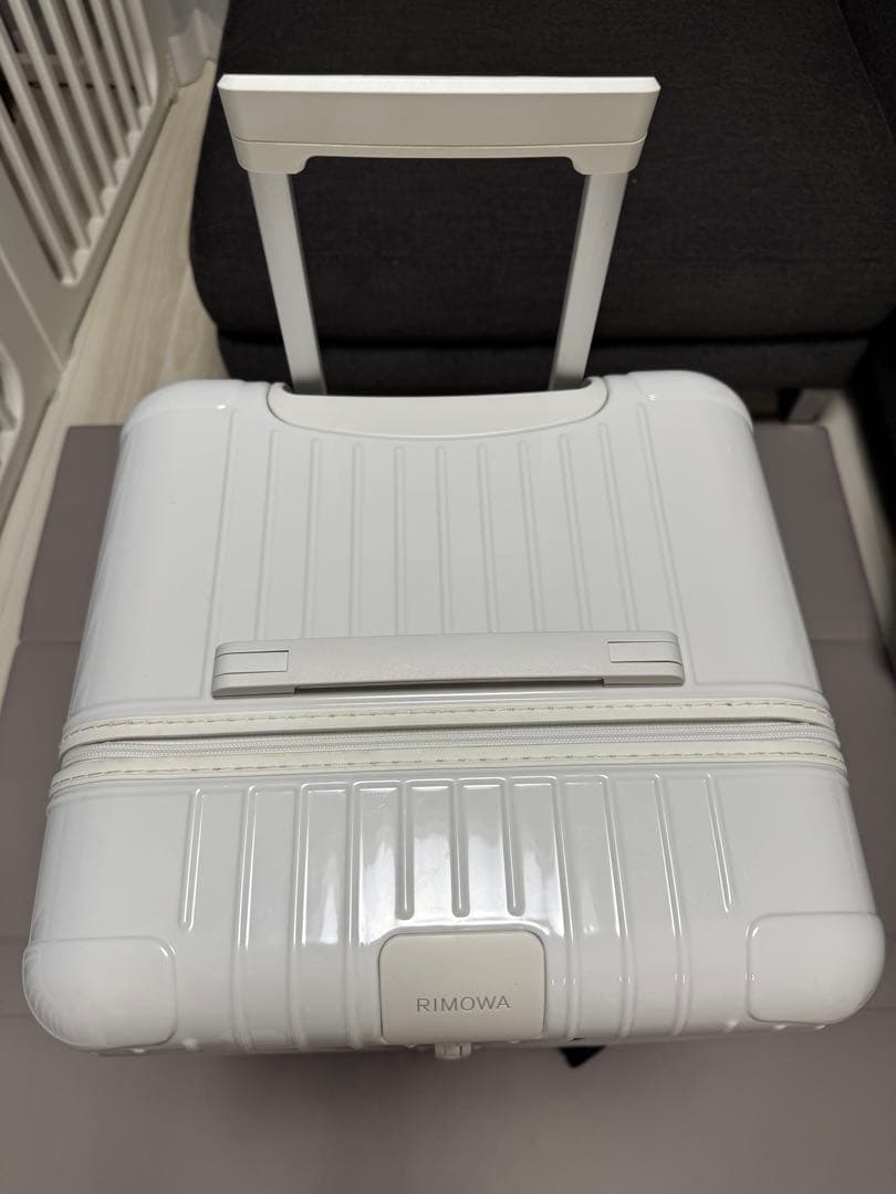 RIMOWA Essential Trunk キャリーケース