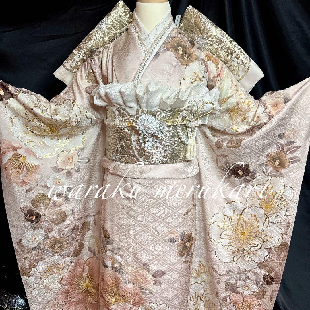 ◆豪華正絹振袖　くすみピンク、古典柄袋帯、牡丹柄、金駒刺繍、金彩加工