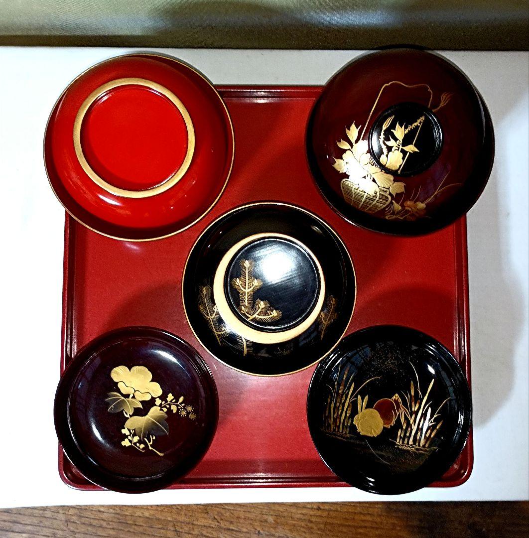 金蒔絵漆器セット(金蒔絵椀2客、輪島朱塗椀1客、蒔絵皿2客、輪島塗膳1膳)