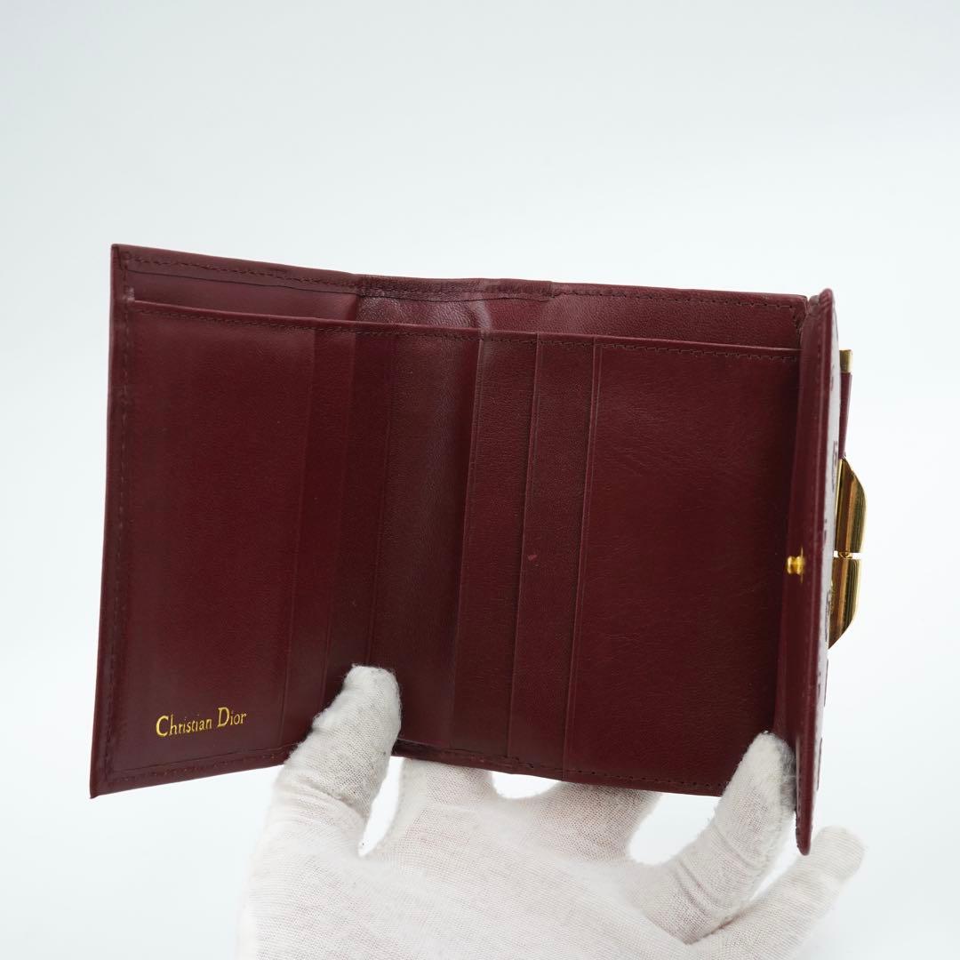 ✨極美品・箱付き✨　DIOR ディオール　二つ折り　がま口　エンボスロゴ　レザー