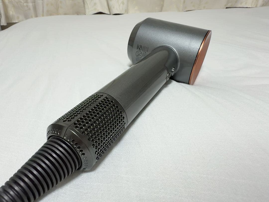 Dyson Supersonic ヘアドライヤー HD08