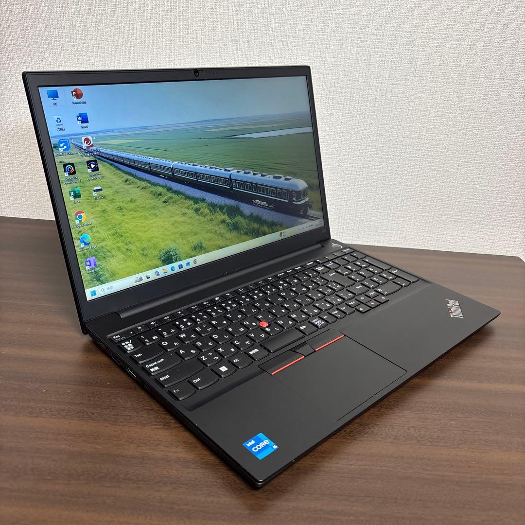 展示機レベル美品！起動時間約10秒！ThinkPad高性能15.6型ノート