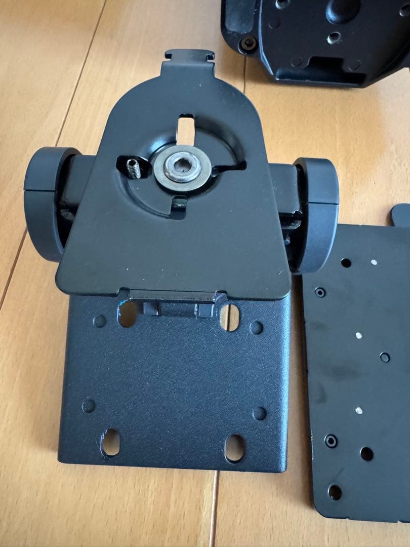 エルゴトロン　TRACEモニターマウント　モニターアーム