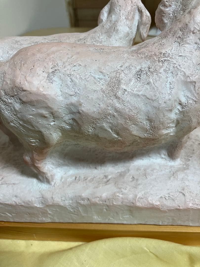 MINEO KANBE 羊の彫刻