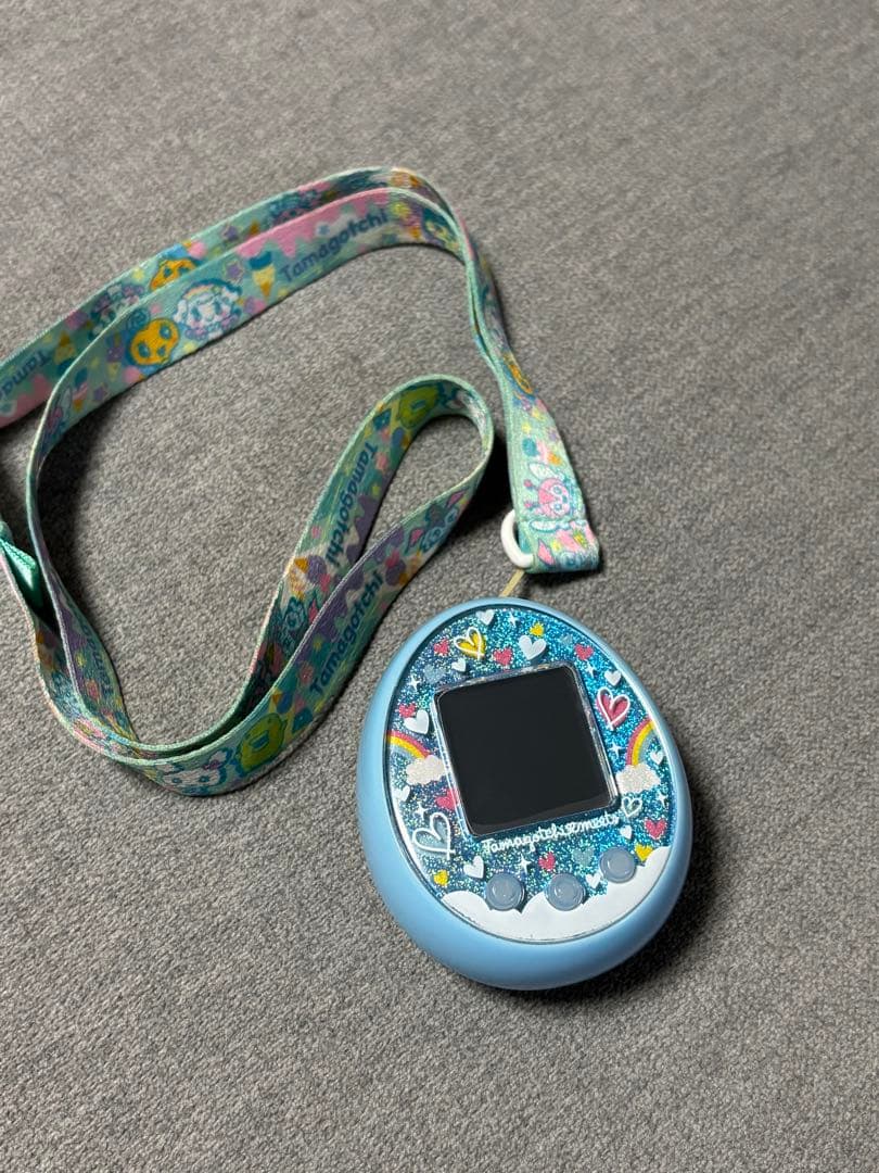 たまごっち　みーつ　メルヘン　ストラップ付き　　ver.blue 水色