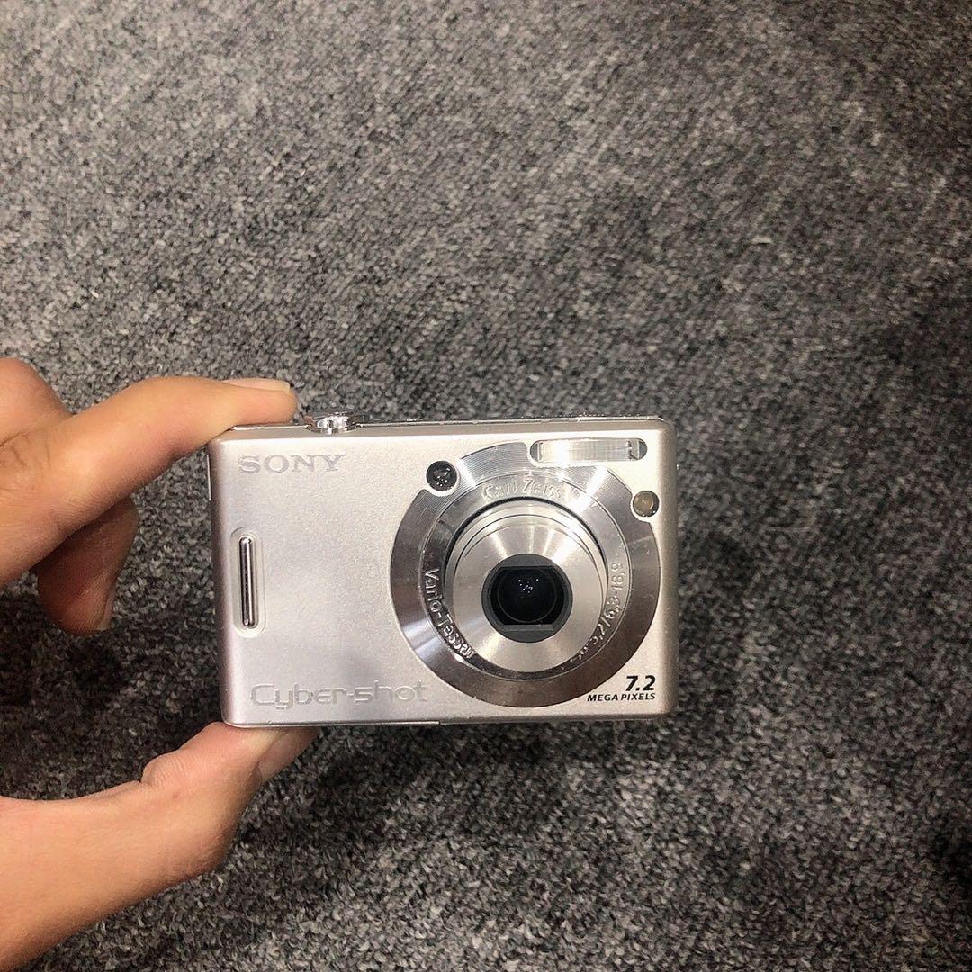 Sony Cyber-shot デジタルカメラ　1個　マ0118