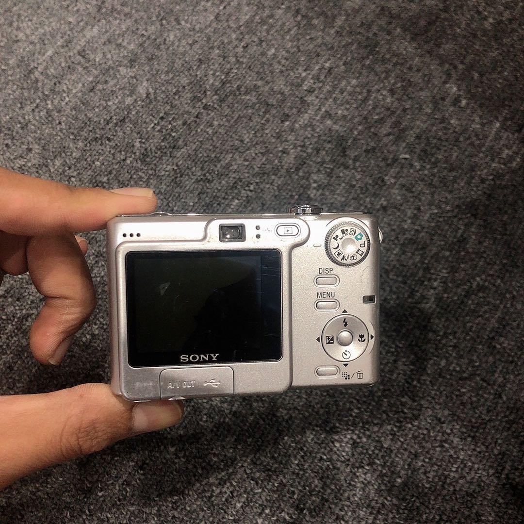 Sony Cyber-shot デジタルカメラ　1個　マ0118