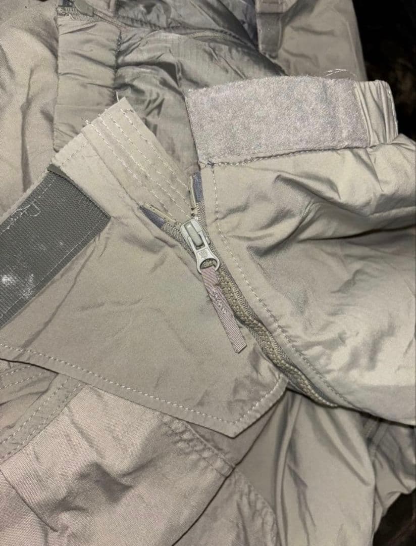 米軍実物MーR　ECWCS level7 パンツ防寒バイクツーリングにスノボーに