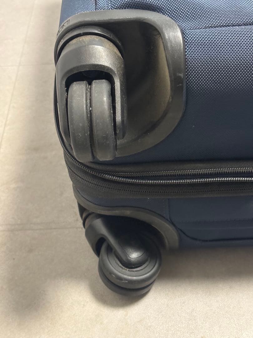 TUMI キャリーケース グレー