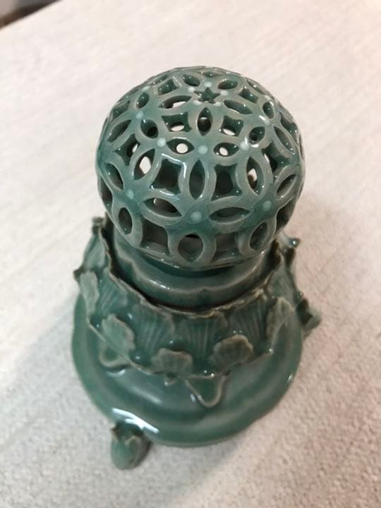 高麗青磁　香合　木箱付