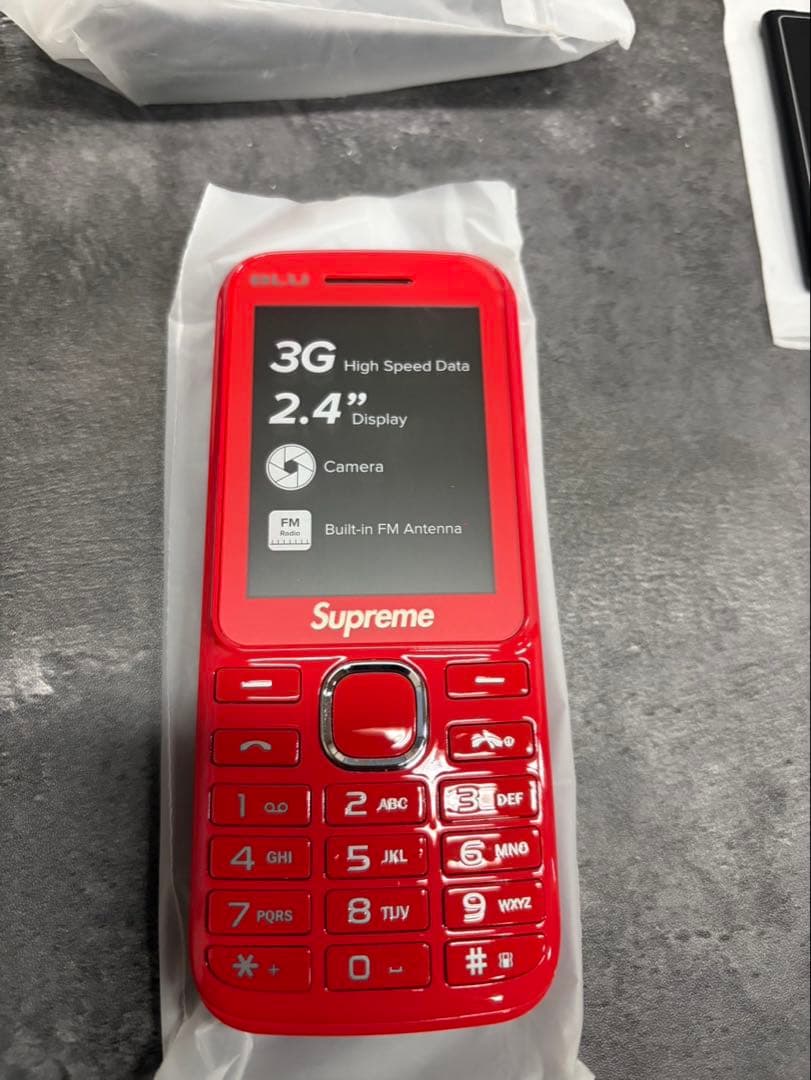 supreme BLU バーナーフォン