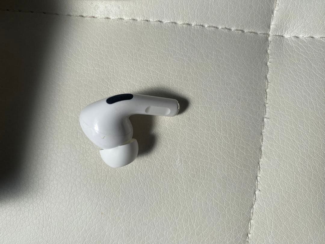 ジャンク品 AirPods Pro 正規品 本体 片耳のみ