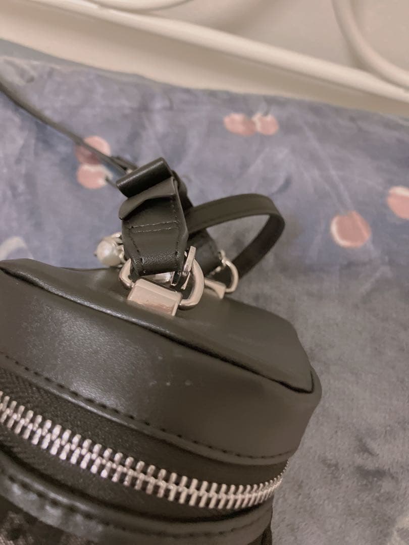 pium ハートドットチュールバニティバッグ　ピンクブラック