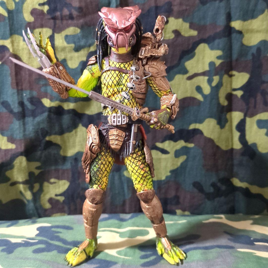 NECA／エルダーゴールデンエンジェル• プレデター【中古開封品】♦品薄商品