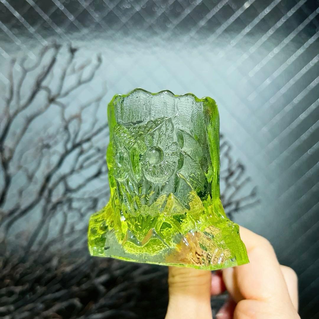 骨董　カナリアイエロー　プレス　梟　フクロウ　文鎮　花瓶　ピック入れ　ウラン