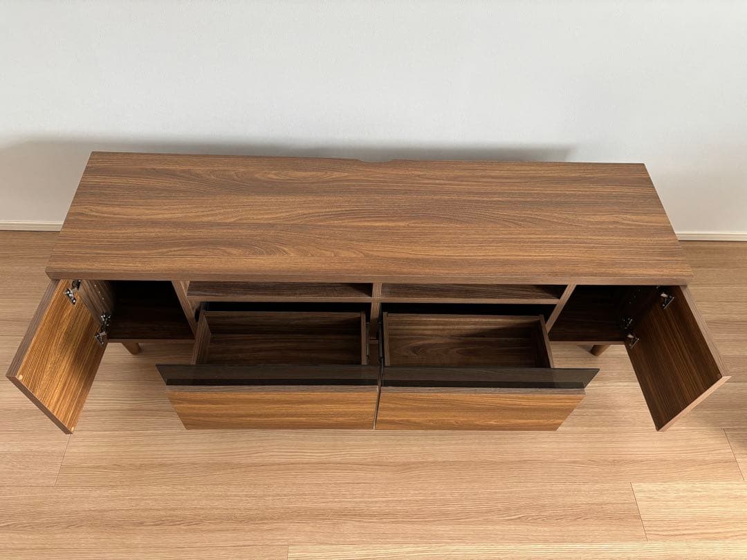 テレビ台（ボード）引き出し付き　ブラウン木製　幅150センチ