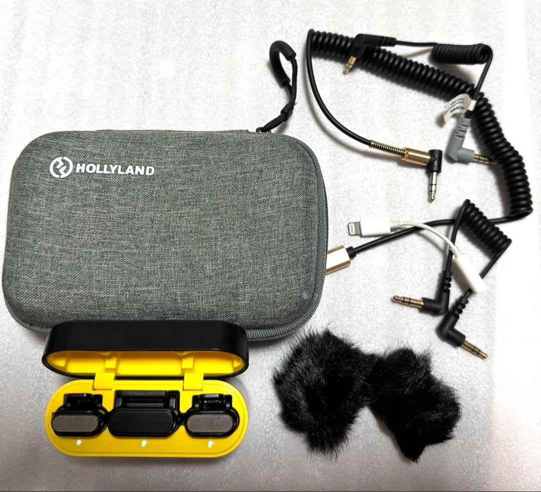 Hollyland Lark M1 ワイヤレスマイクシステム ケース付き。