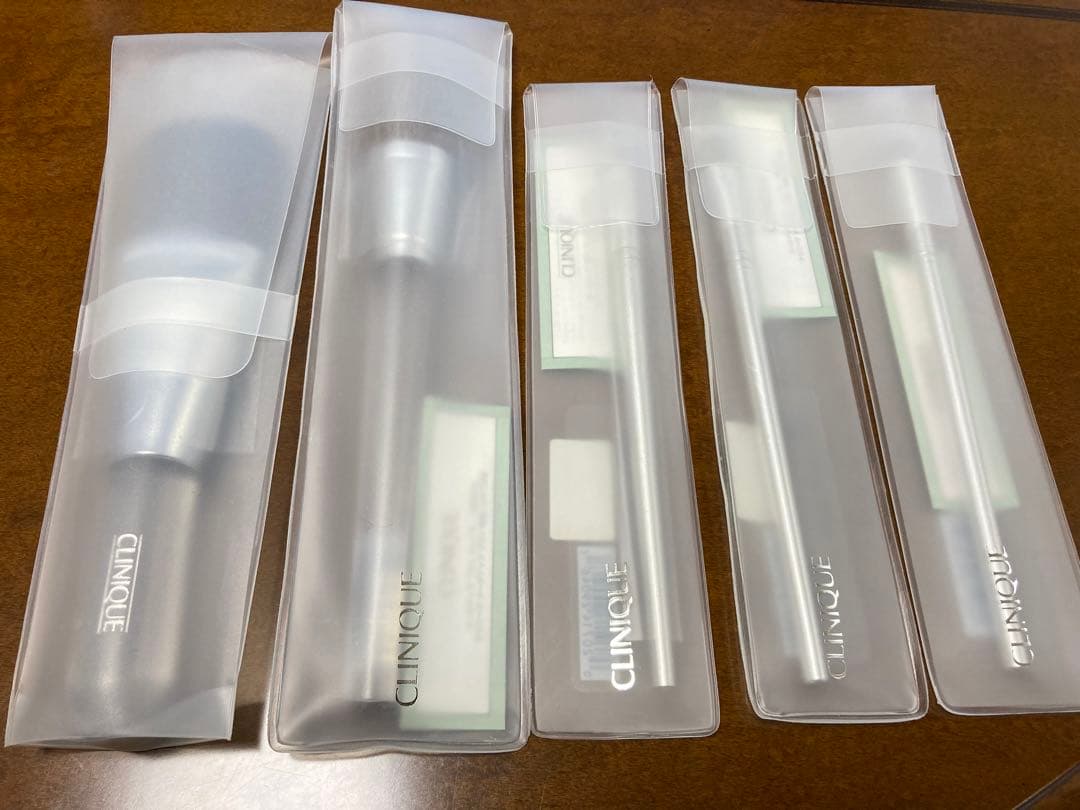 新品未使用CLINIQUE［クリニーク］メイクブラシセット