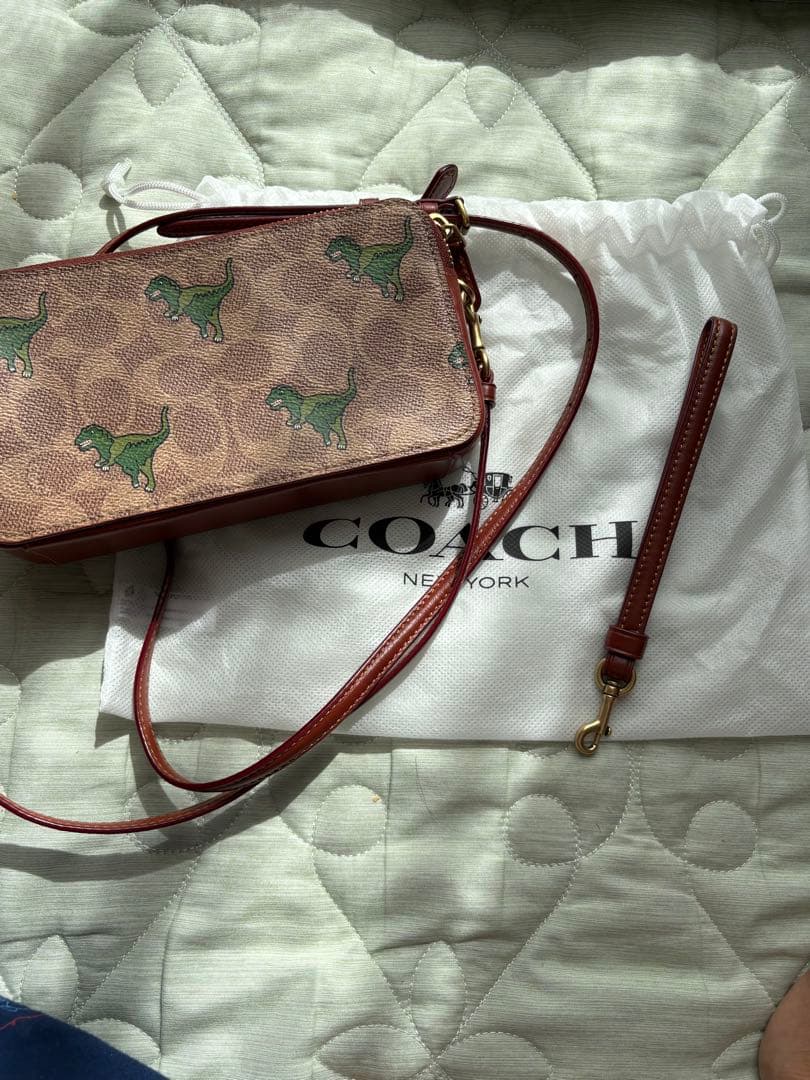 COACH クロスボディレキシースマホショルダーバッグ