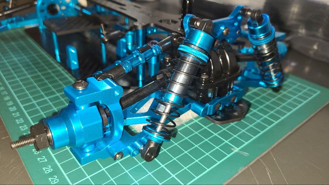 タミヤTT02Bタイプのフルベアリングフルオプション車