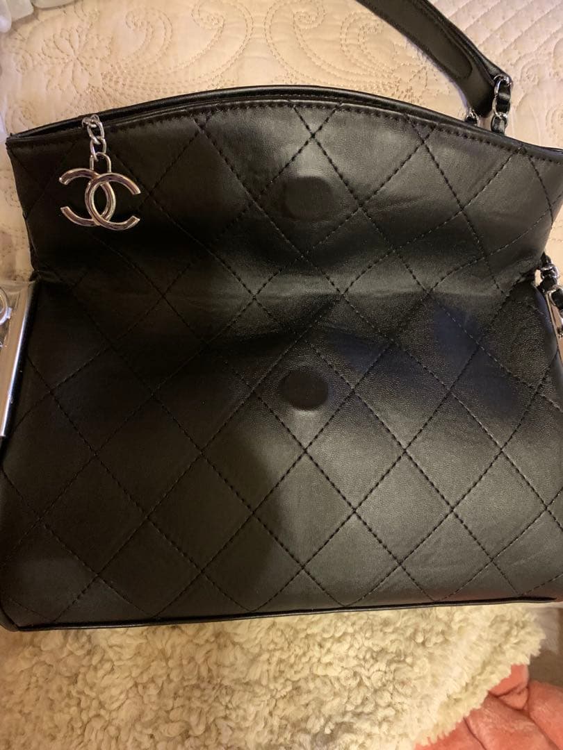 CHANELロゴ シャネルマーク ブラック ショルダーバッグ マトラッセ