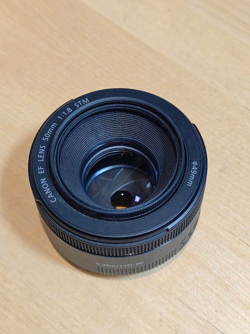 Canon EF 50mm f/1.8 STM レンズ