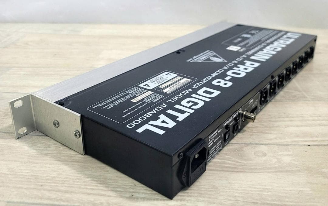 【美品】Behringer AD/DA コンバータ 8ch ADA8000 ①