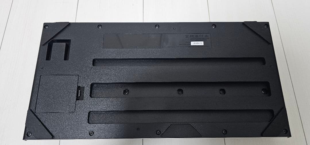 値下げしました　ほぼ未使用品BOSS ME-90 限定色ホワイトマルチエフェクタ