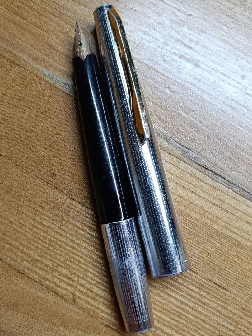 【特価】Teikin/18k万年筆＆PARKER /ボールペン 2本セット