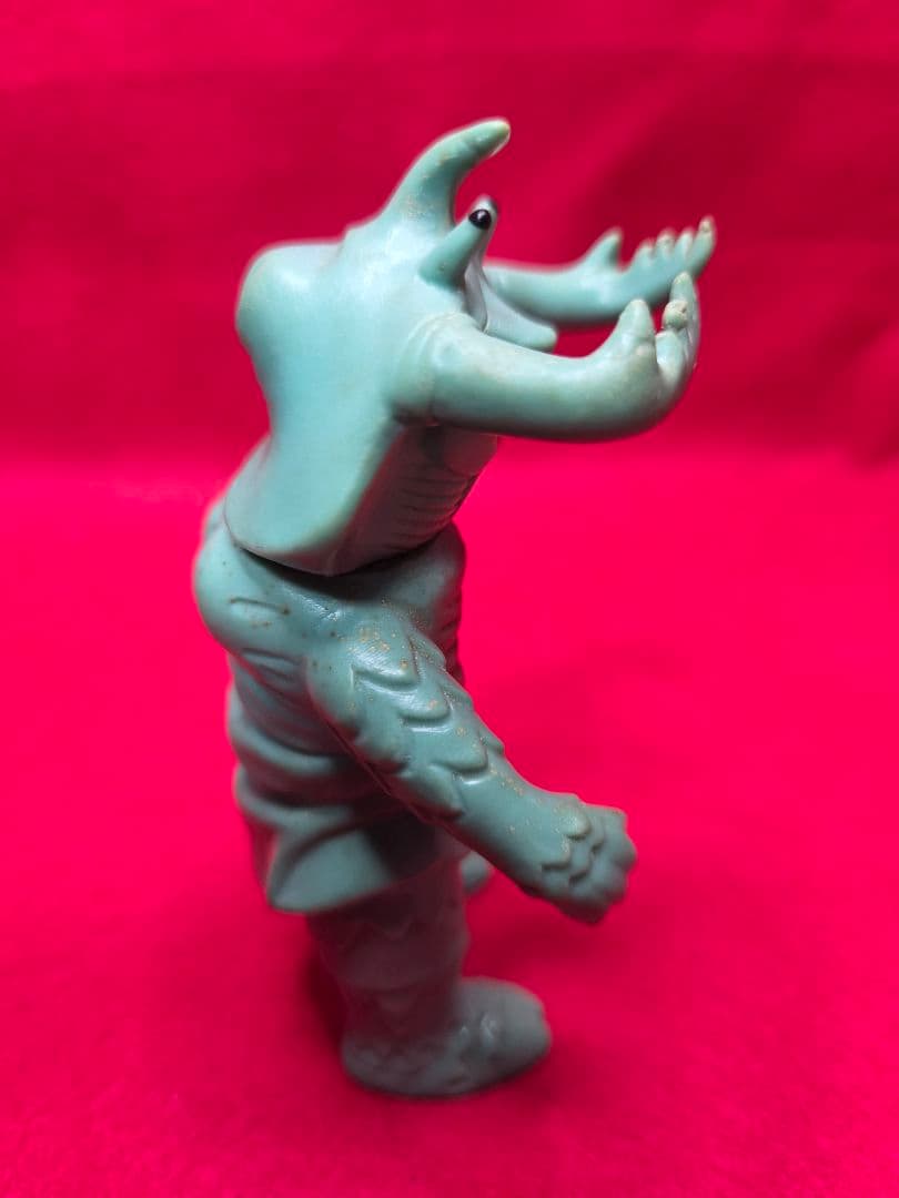 ブルマァク ウルトラマン ミニ アントラー ソフビ