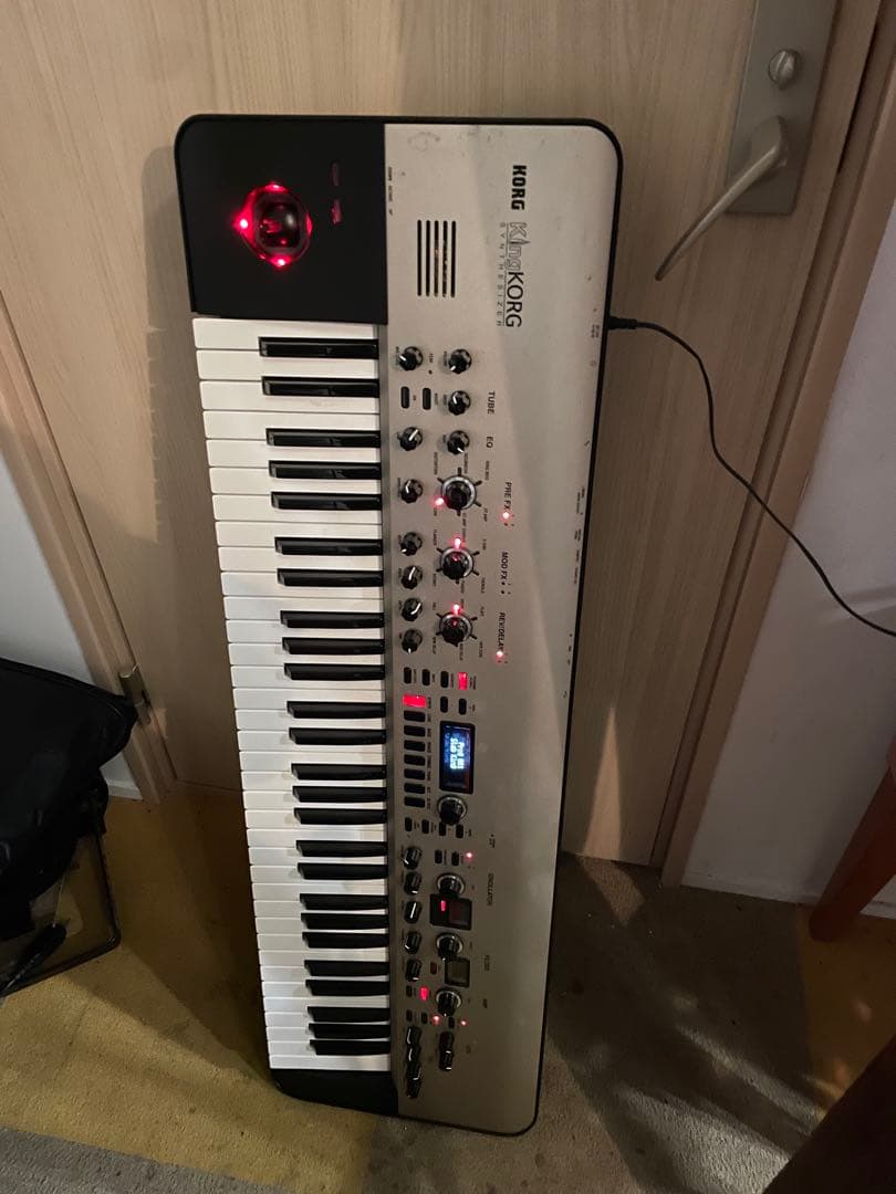 KORG KingKORG シンセサイザー　中古　シャンパンゴールド