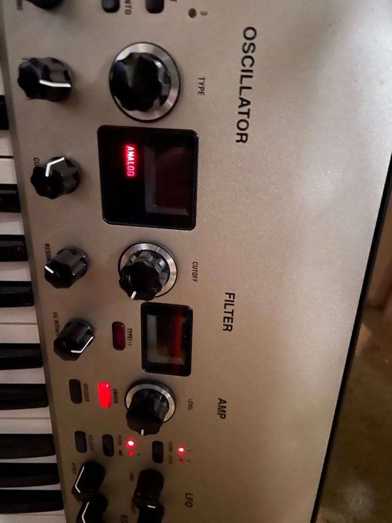 KORG KingKORG シンセサイザー　中古　シャンパンゴールド